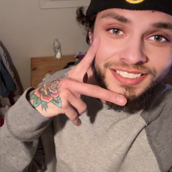 devinlyons340